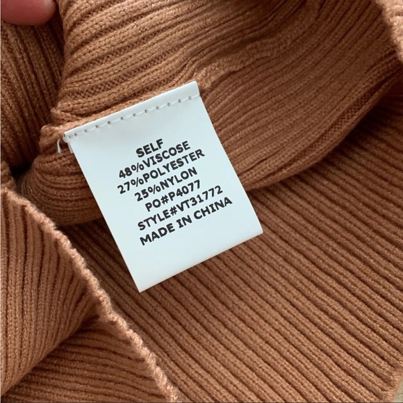 V-Neck Balloon Sleeve Rib Sweater - Picture 10 of 11